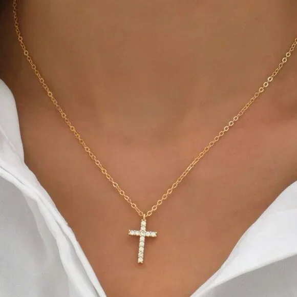18k Gold over Sterling Silver Cross Pendant Necklace with Sparkling Stones - Picture 1 of 3
